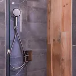 Urban Eden - Lux & Style, 2-bedroom, 2-bathroom דירה סופיה
