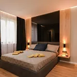 Daire Urban Eden - Lux & Style, 2-bedroom, 2-bathroom *