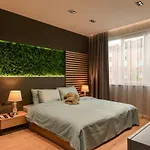 Urban Eden - Lux & Style, 2-bedroom, 2-bathroom Sofya