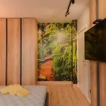 Urban Eden - Lux & Style, 2-bedroom, 2-bathroom דירה