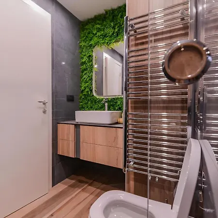 Urban Eden - Lux & Style, 2-bedroom, 2-bathroom