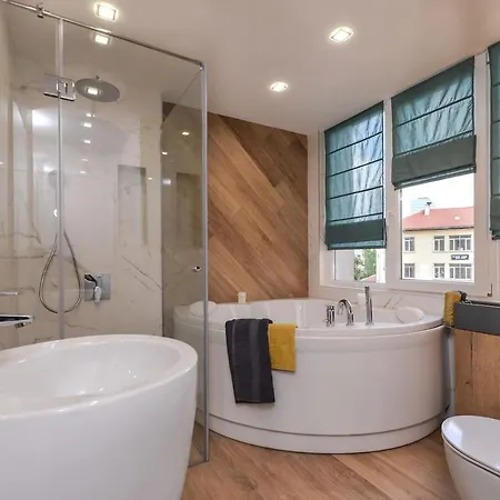 דירה Urban Eden - Lux & Style, 2-bedroom, 2-bathroom *