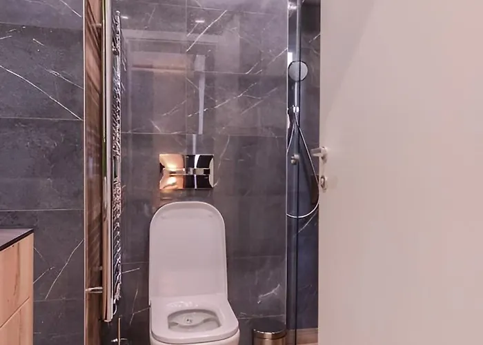 Urban Eden - Lux & Style, 2-bedroom, 2-bathroom 索菲亞