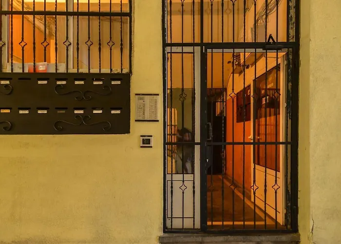 Urban Eden - Lux & Style, 2-bedroom, 2-bathroom