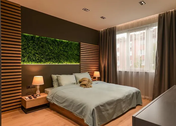 Urban Eden - Lux & Style, 2-bedroom, 2-bathroom 索菲亞