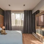 Urban Eden - Lux & Style, 2-bedroom, 2-bathroom Sofia